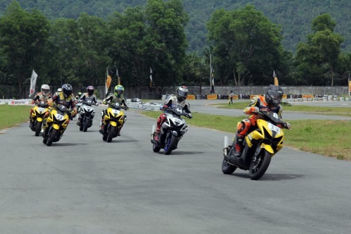Coaching clinic di sirkuit untuk komunitas peserta kelas Aerox 155 Cup Community Yamaha Cup Race Singkawang