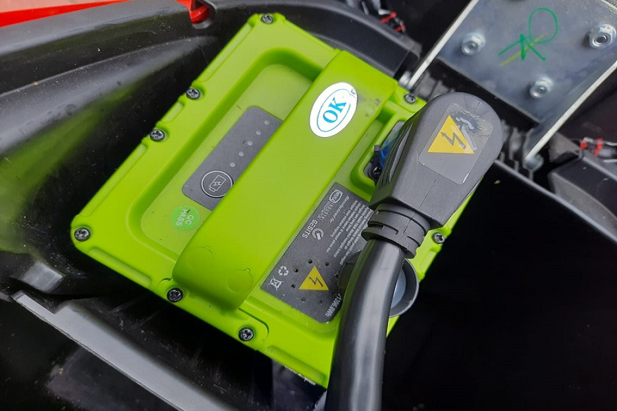 Jangan Biarkan Baterai Motor Listrik Kosong