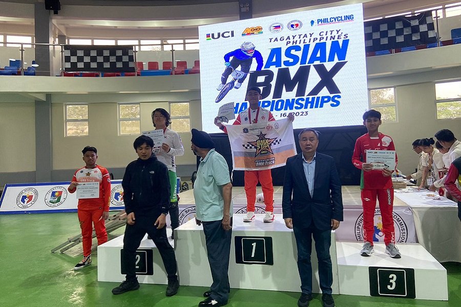 Kisah Sukses Szarnillan Agate di Dunia BMX Racing