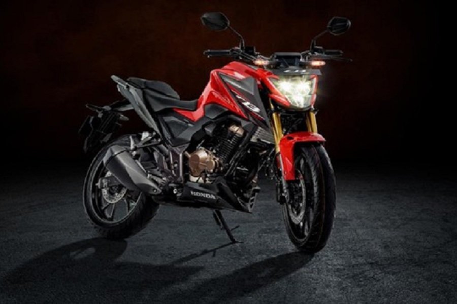 Honda Sport CB 300F: Motor Sport Baru dengan Kekuatannya yang Super Tangguh