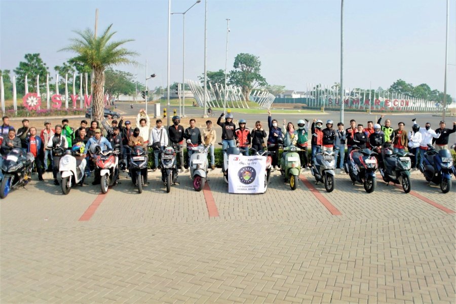 RCB N1 Touring bersama taklukan aspal Cisarua