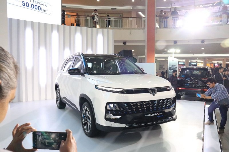 Kenapa Wuling New Almaz RS PRO & HYBRID Turun Harga