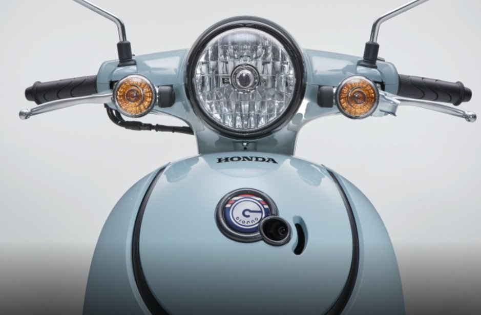 Scoopy Stylo 160 2024 Skuter Klasik Terbaru yang Bikin Tren!