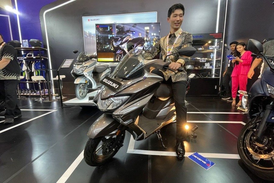 Sang Pelibas Skutik telah Hadir "Suzuki Burgman Street 125EX"