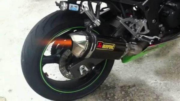 Penyebab Knalpot Motor Sering Nembak dan Cara Mengatasinya