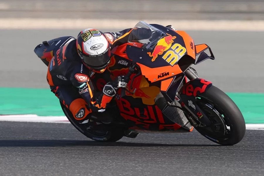 Brad Binder Terus Menjadi Penyelamat Utama KTM di Final MotoGP 2023
