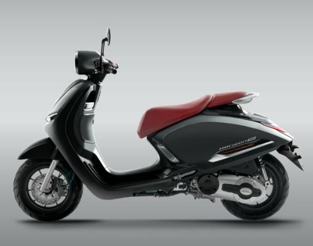 Honda Scoopy Stylo 160: Skuter Retro Klasik Terbaik 2024