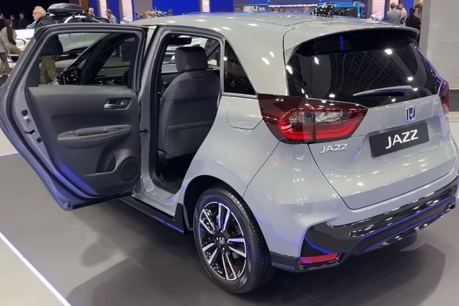 Honda Jazz 2023 Resmi Meluncur di Indonesia? Sporty dan Modern!