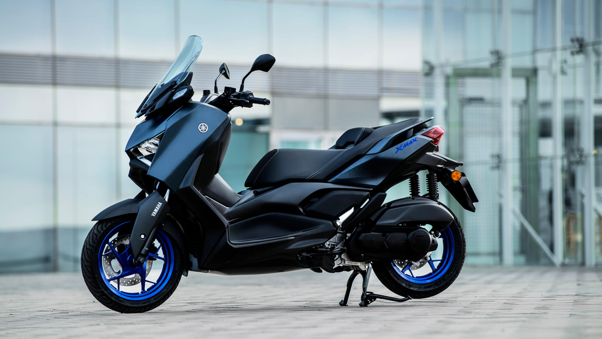 Yamaha XMAX 250 2024 Motor Mewah dengan Harga Terjangkau Otoinfo.id