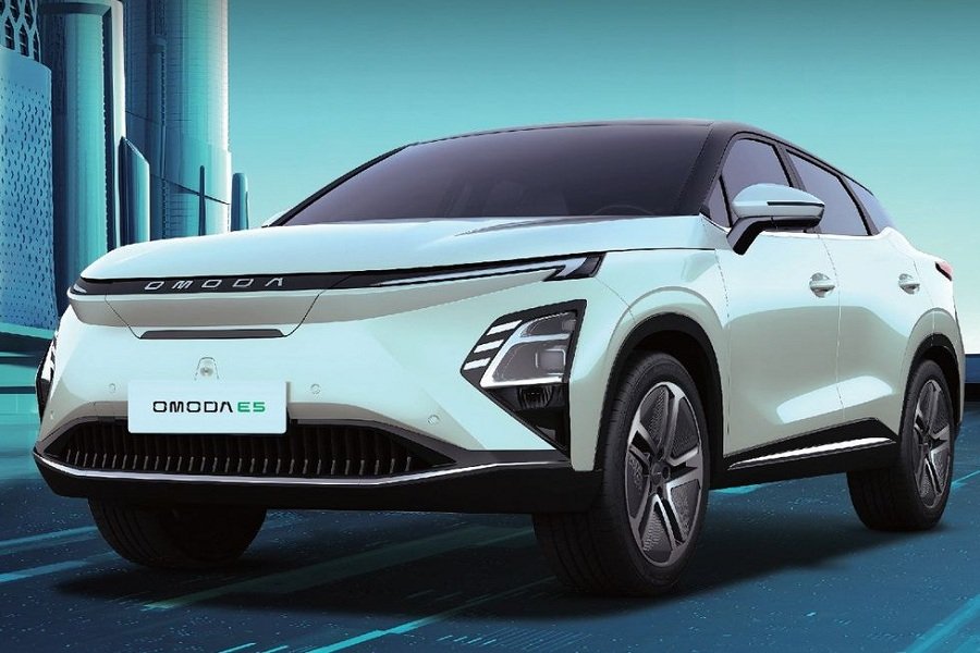 Chery OMODA E5! Debut Global Mobil Listrik Setir Kanan di IIMS 2024!