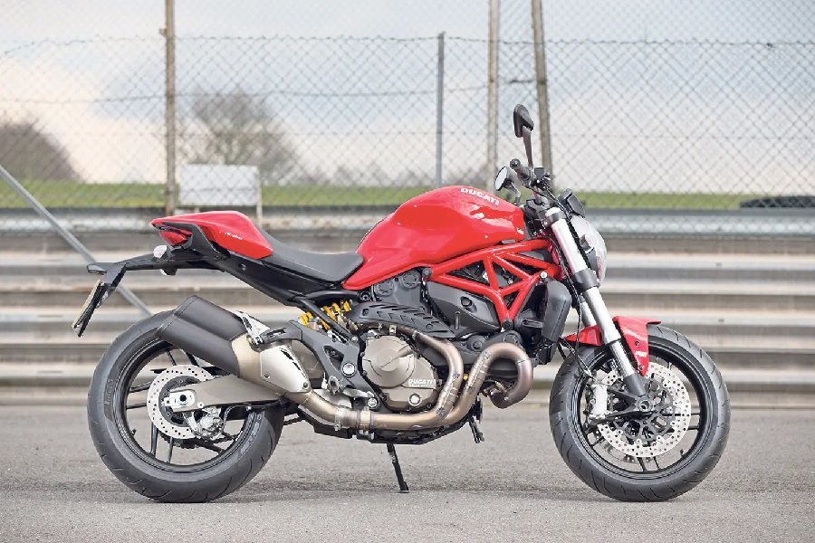 Ducati Monster 821 Menghadirkan Kombinasi Kinerja dan Gaya Tanpa Kompromi