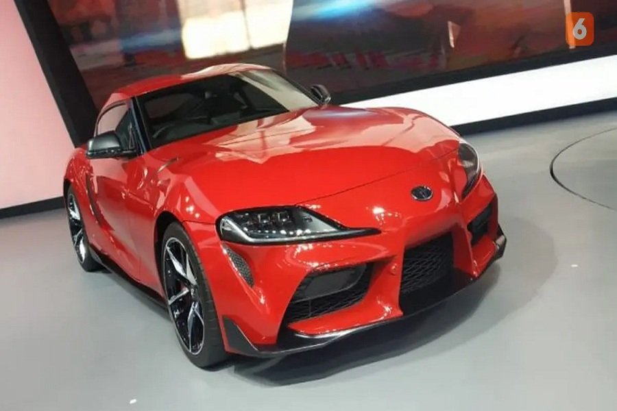 Duel! Mobil Toyota Supra vs Mobil Nissan Z 2024 Mesin Turbo Inline Enam Silinder! Mana yang Lebih Unggul