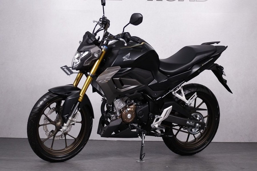 Elegansi Neo Retro! Honda CB150R 2024 Perbarui Tampilan dengan Warna Terbaru yang Menggoda