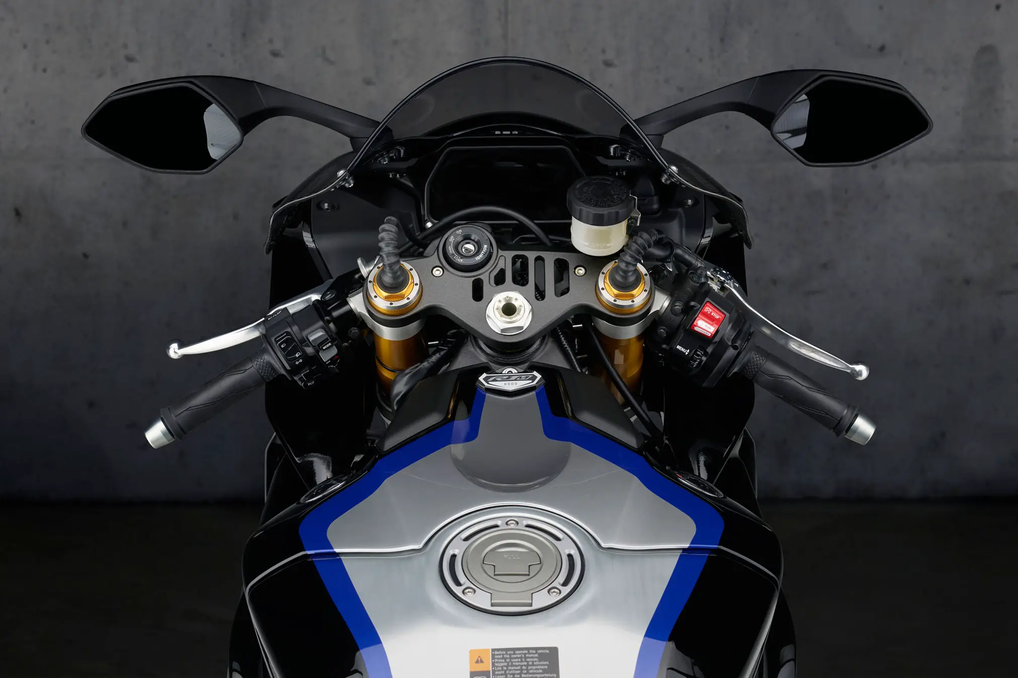 Fitur Elektronik Yamaha R1M Membawa Performa Berkendara ke Level Berikutnya
