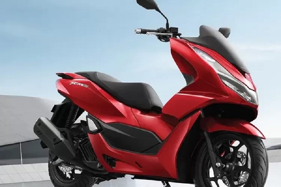 Honda PCX 160 2024 Terbaru Bikin Mata Melotot! Penampilan Segar dan Warna Baru, Cek Dealer Terdekat di Kotamu!