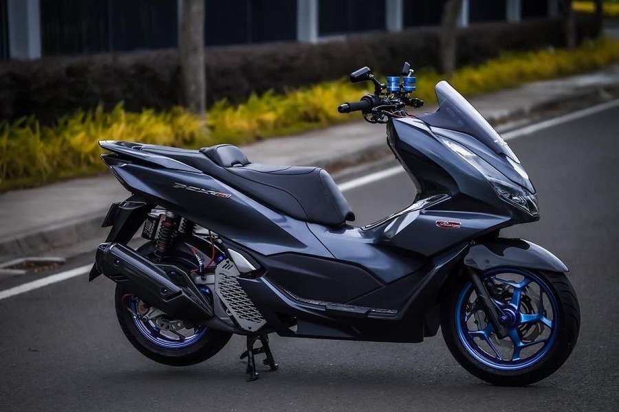 Honda PCX 160 Edisi 2024! Tampil Lebih Premium dengan Varian Warna Terbaru, Harga Tetap Sama!