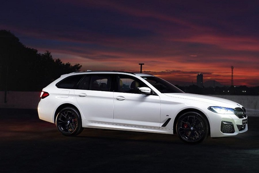 Inilah Alasan Mengapa BMW 530i Touring M Sport Pro! Menjadi Pilihan Terbaik Di Kelasnya!