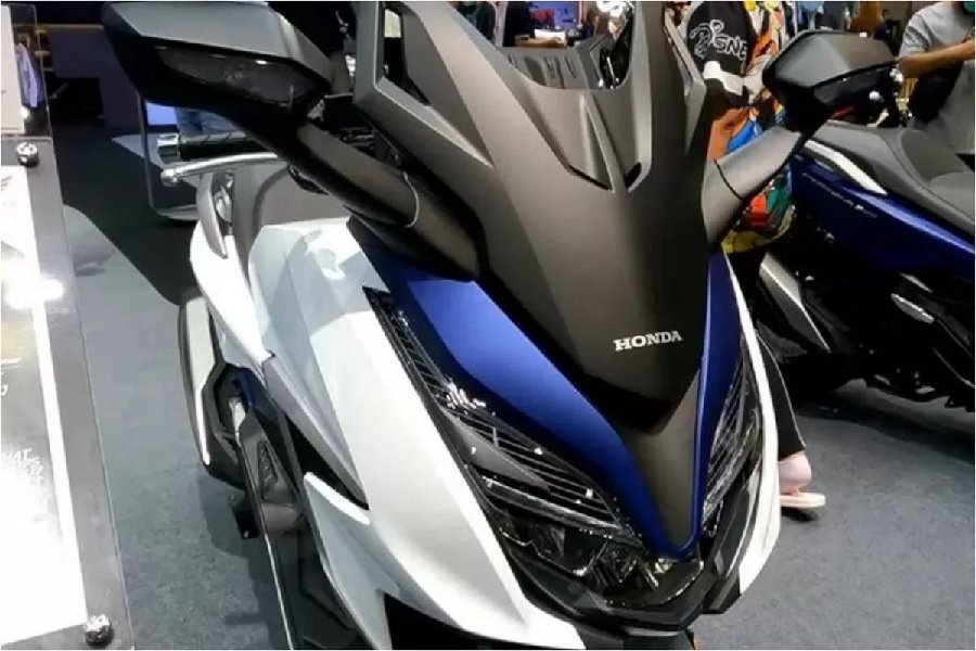 Inovasi Terbaru Dari Honda PCX 175cc 2024 Untuk Saingi Yamaha Nmax