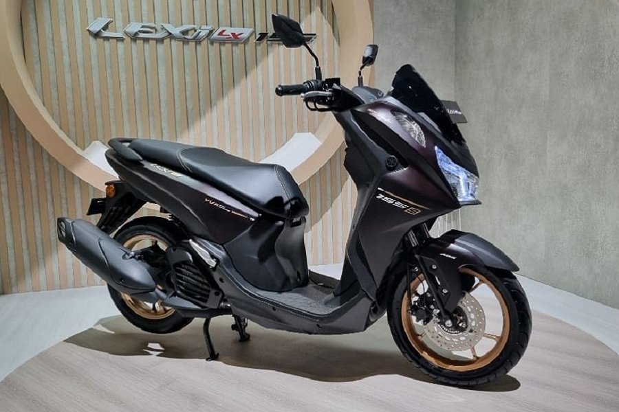 KEREN! Yamaha Lexi 155 Dek Rata Black Mamba - Skutik Premium dengan Harga Terjangkau