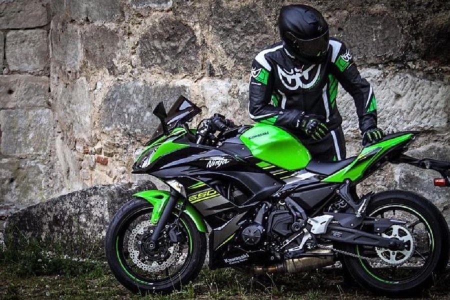 Kawasaki Ninja 650! Terobosan Terbaru dengan Varian Tourer dan Performance