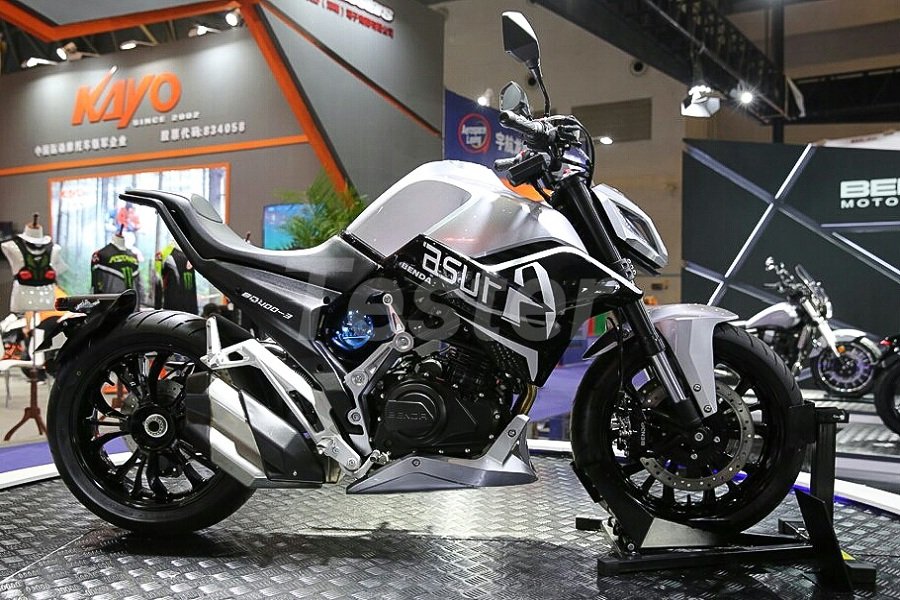 Monster on the Road! Keunikan Benda Asura 400 yang Menghebohkan!