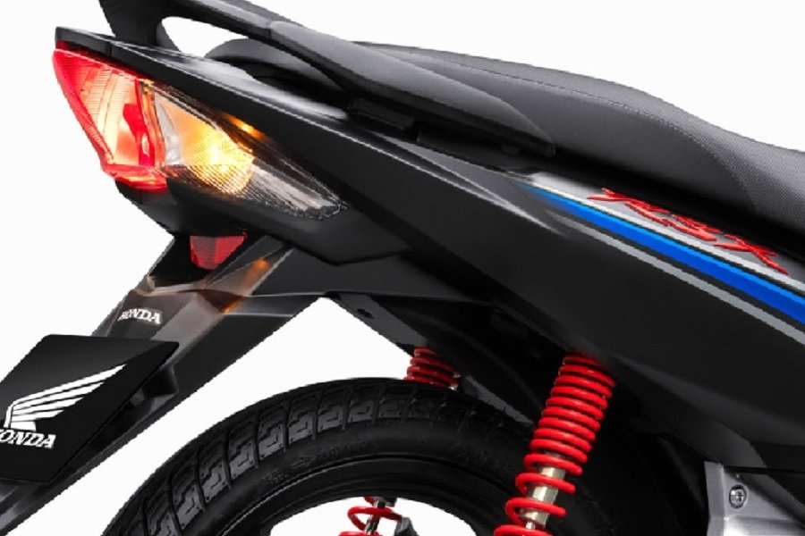 Penerus Honda Revo! Honda Wave RSX Fi 2024 Tampilan Depannya Agresif