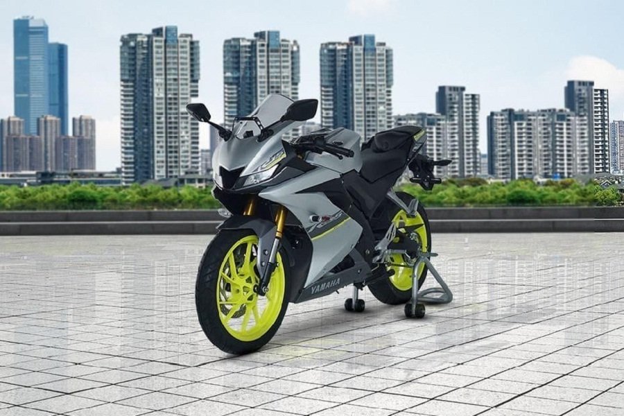 Rahasia Tersembunyi Yamaha R15 yang Menggemparkan! Mengapa Suara Mesinnya Bikin Heboh?