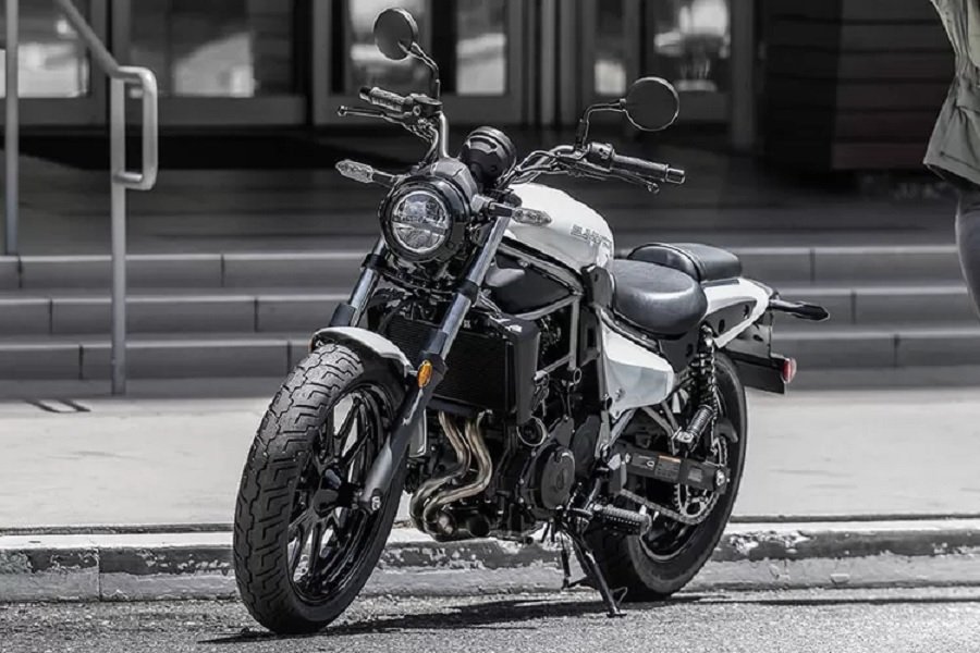 Revolusi Street Cruiser Kawasaki Eliminator 450 Siap Guncang Pasar Lawan Honda Rebel 500
