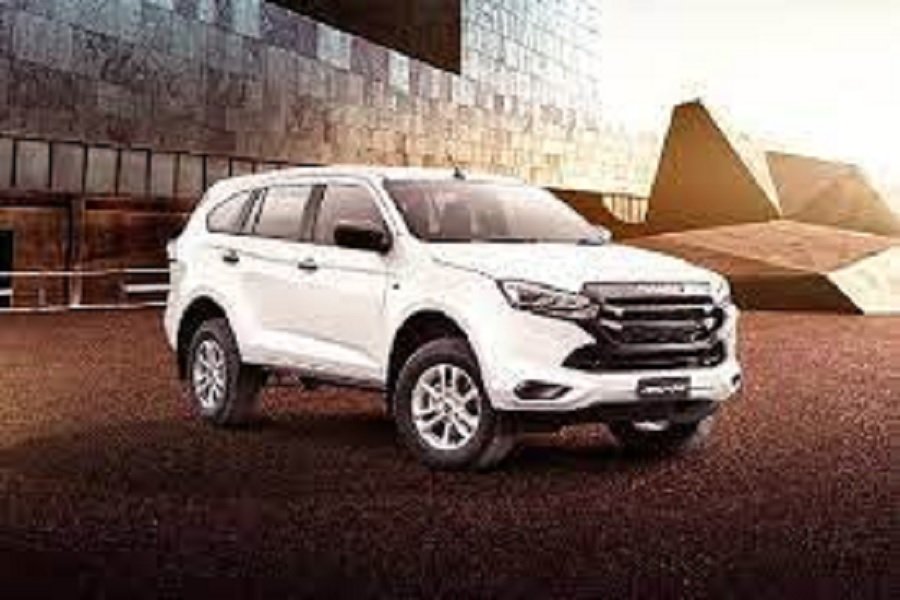 Sang Raja Diesel! Isuzu MU-X 2023 Kembali Bersaing dengan Toyota Fortuner