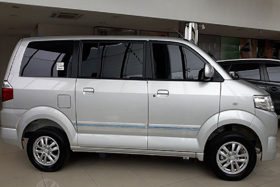 Suzuki APV Arena! Dari Kendaraan Keluarga Tangguh Hingga Ambulans Berkualitas Tinggi