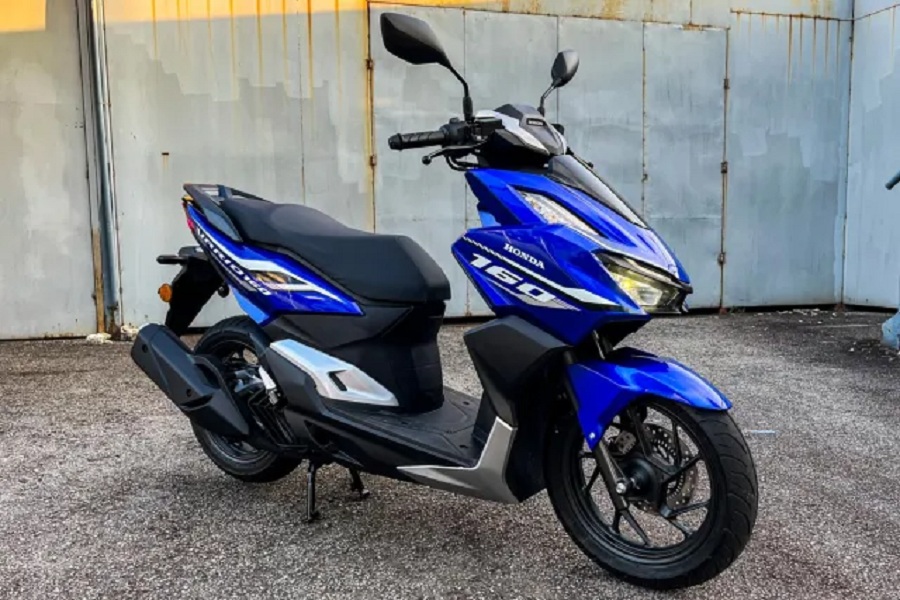 Terbaru di 2024! Honda Vario 160 Kini Lebih Stylish dan Bertenaga, Simak Warna Baru yang Menggoda!