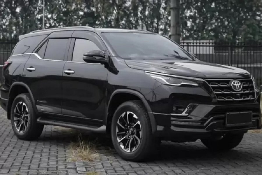 Toyota Fortuner 2024 Bikin Geger Desain Baru, Fitur Canggih, dan Performa Turbo Diesel Membuat Pajero Kewalahan