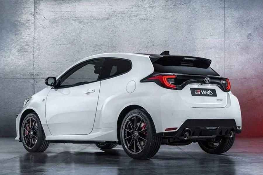 Toyota GR Yaris 2024 Mengaspal dengan Mesin Bertenaga Besar dan Transmisi Otomatis