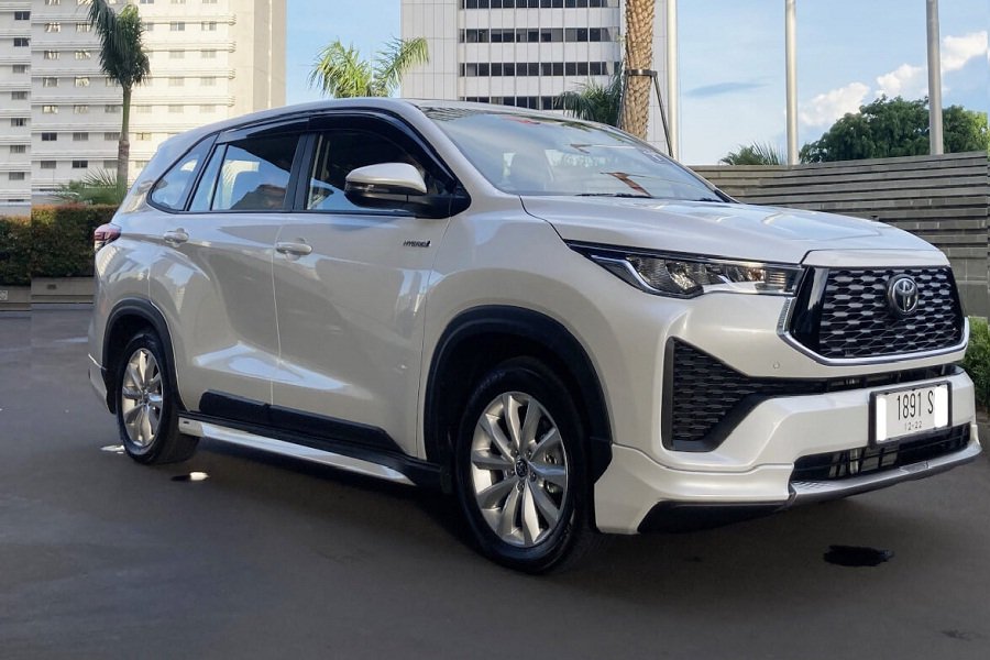 Toyota Kijang Innova Zenix! Eksplorasi Lengkap Spesifikasi dan Daftar Harga Terkini Januari 2024