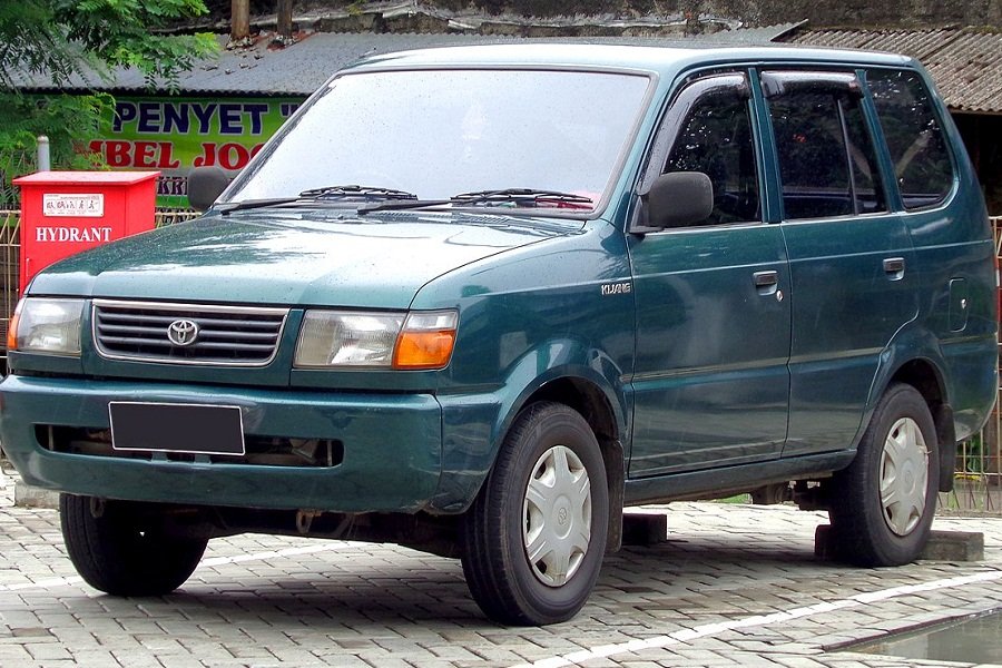 Toyota Kijang Kapsul! MPV Legendaris yang Tak Terlupakan