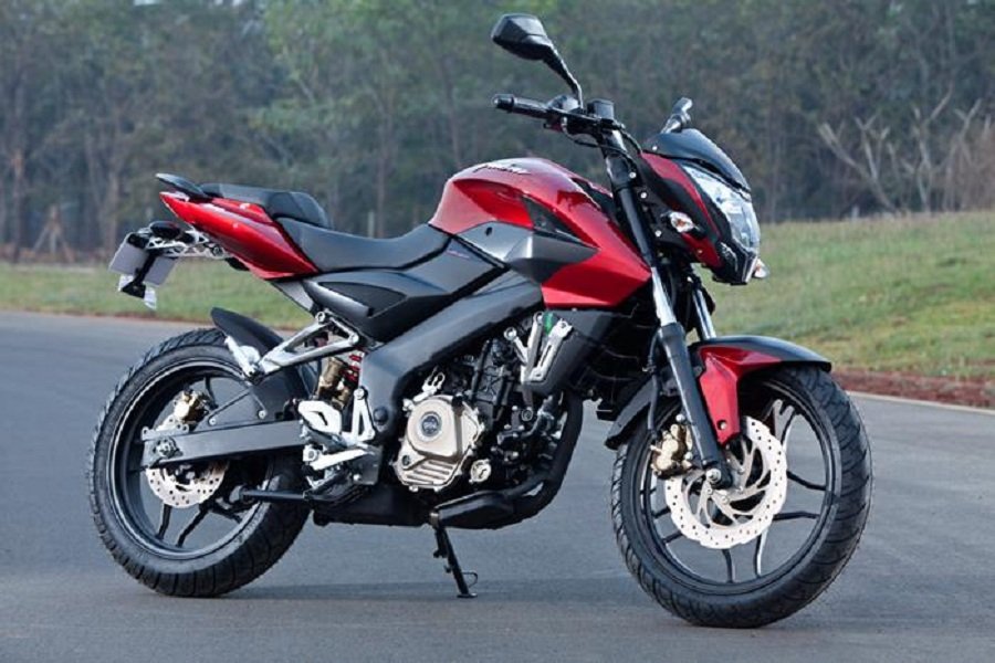 Urban Runner Terbaru! Kawasaki Bajaj Pulsar 200NS Menggebrak Pasar Motor Sport Indonesia
