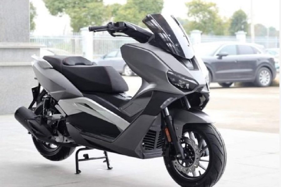 Wow! Skutik Terbaru New V-Max 175 Melejit dengan Mesin Tinggi, Siap Saingi NMax dan PCX