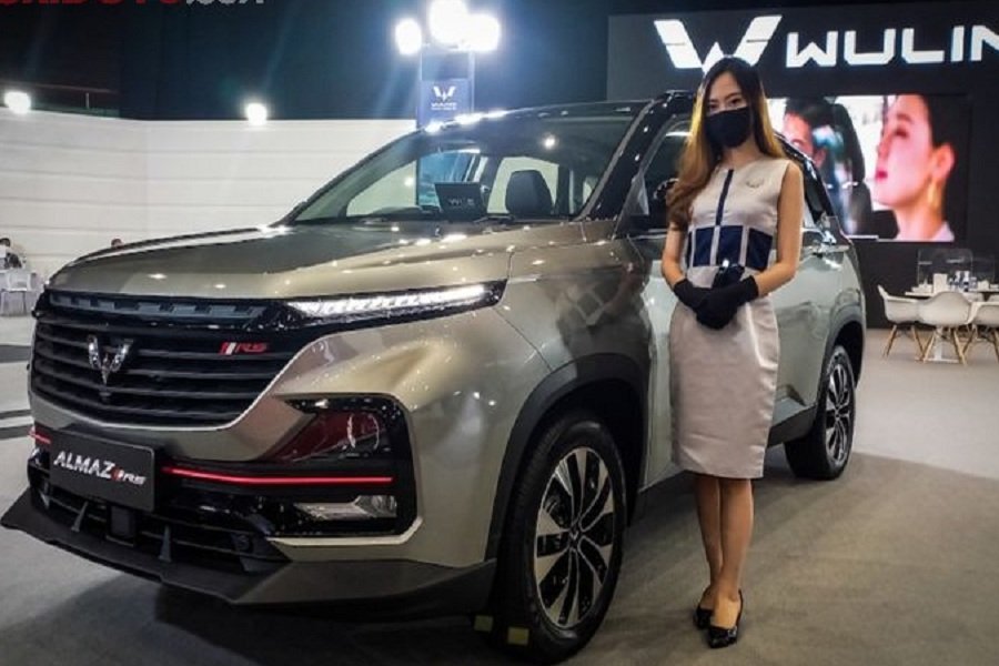 Wuling Almaz RS! Kejutan Teknologi Canggih dengan Harga Terjangkau