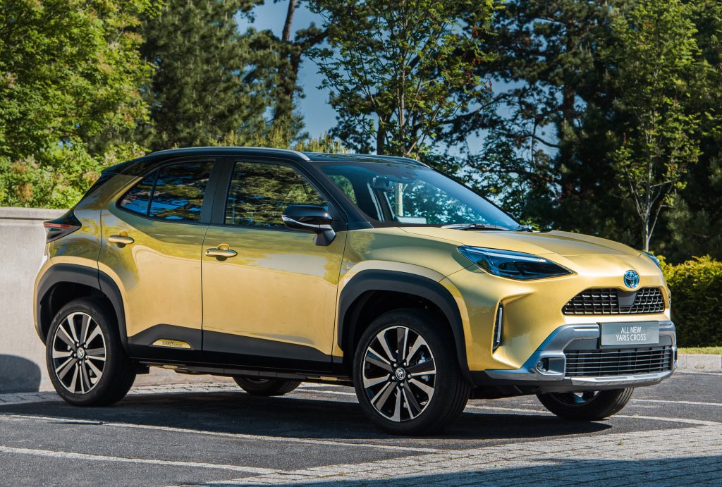 Toyota Yaris Cross 2024: Mobil Crossover yang Lebih Murah, Lebih Irit, dan Lebih Keren