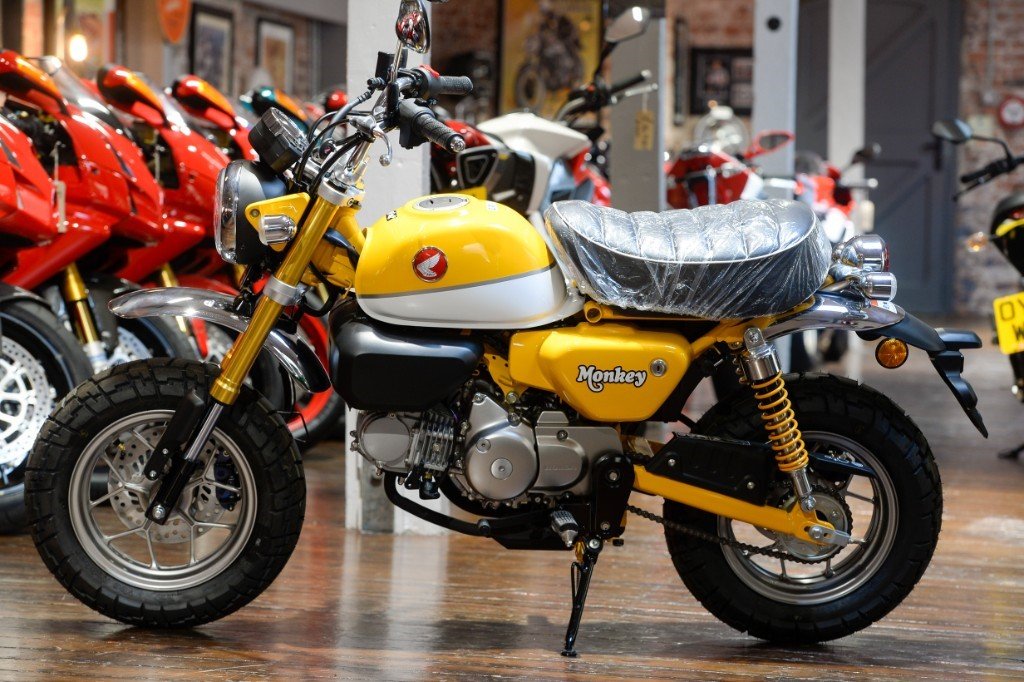 Honda Monkey 125 vs ST125 Dax: Mana yang Lebih Murah dan Lebih Unggul?