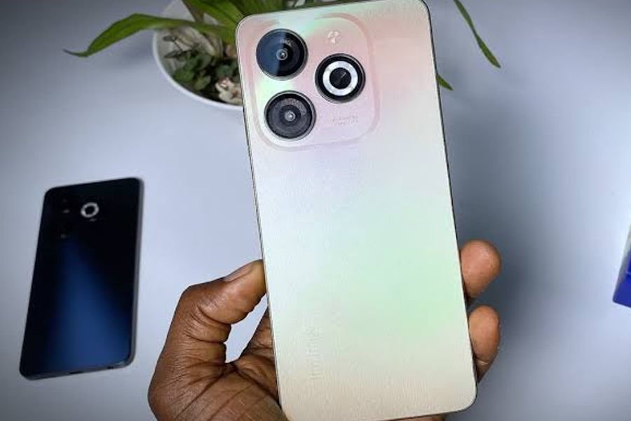 Infinix Smart 8 Smartphone Terbaru dengan Kamera 50MP