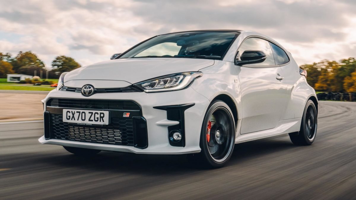 Toyota Yaris Cross Bensin: SUV Perkotaan yang Cepat dan Nyaman