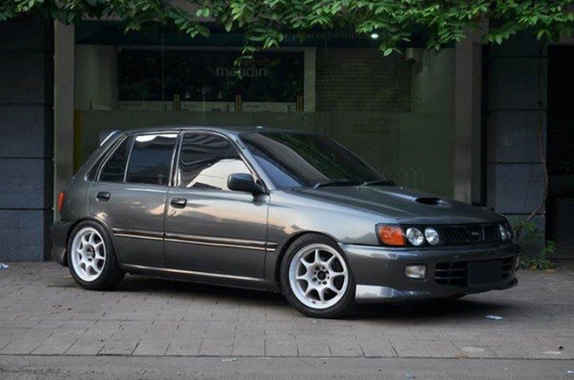 Toyota Starlet Kapsul: Hatchback Paling Ngetren Era 1990-an