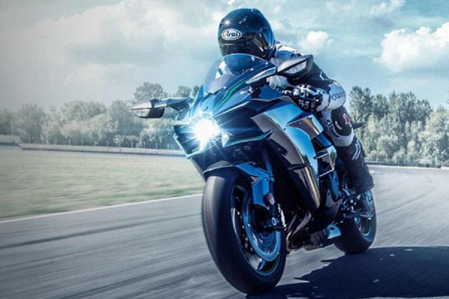 Perkenalan Kawasaki 1000 H2, Terobosan di Dunia Motor Sport Touring