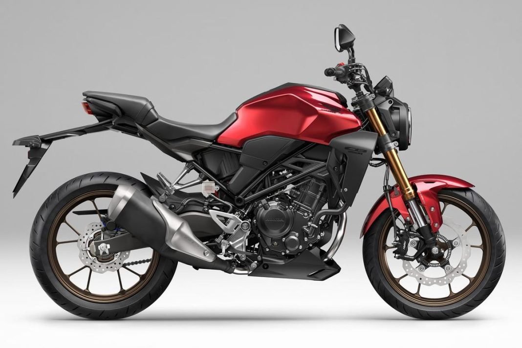 Apa Beda Honda CB250F dan Honda CBR250R Ini Jawabannya!