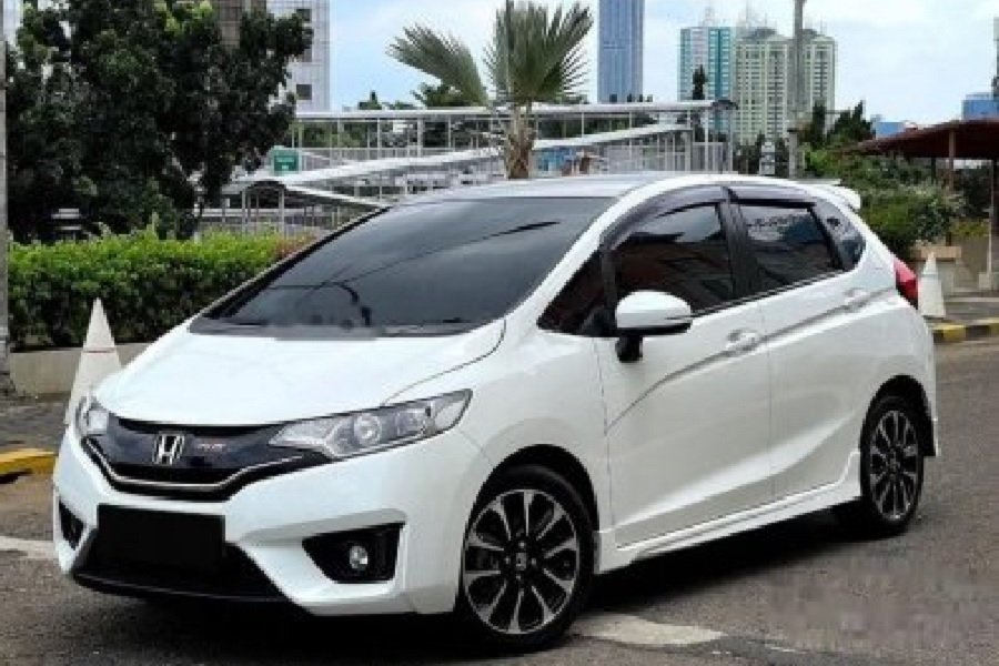 Bekas Berkualitas! Honda Jazz 2017 RS Pilihan City Car Terbaik dengan Harga Terjangkau