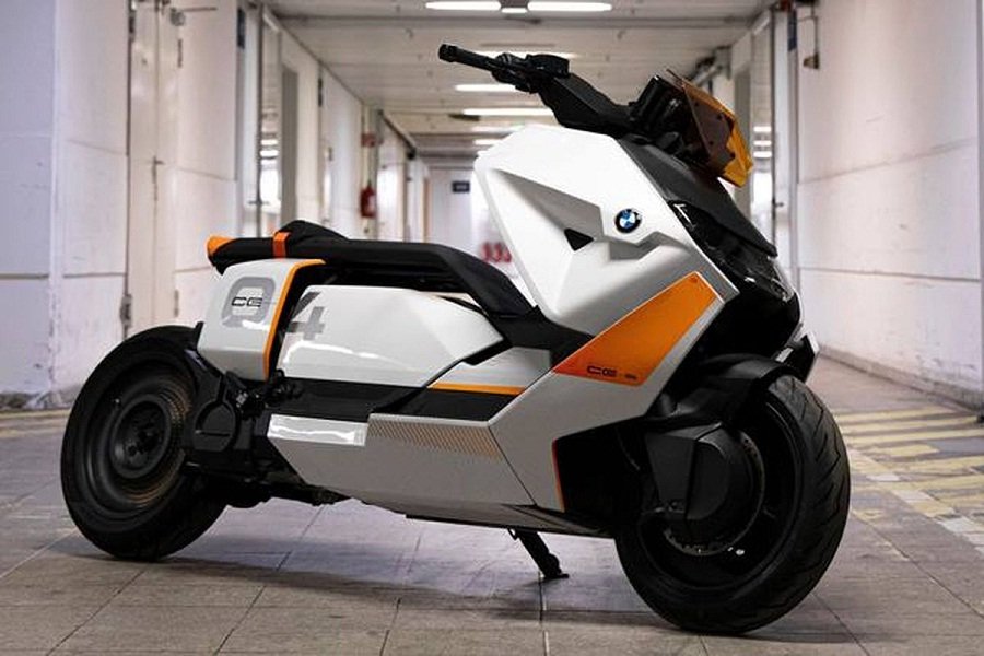 Berbeda dari Lainnya! BMW CE 04, Motor Listrik Premium yang Mewah dan Efisien