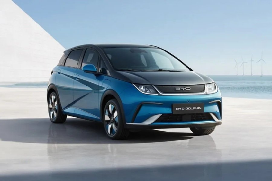 Hadirkan Sistem 8 in 1! BYD Dolphin Mobil Listrik Terbaru Asal China