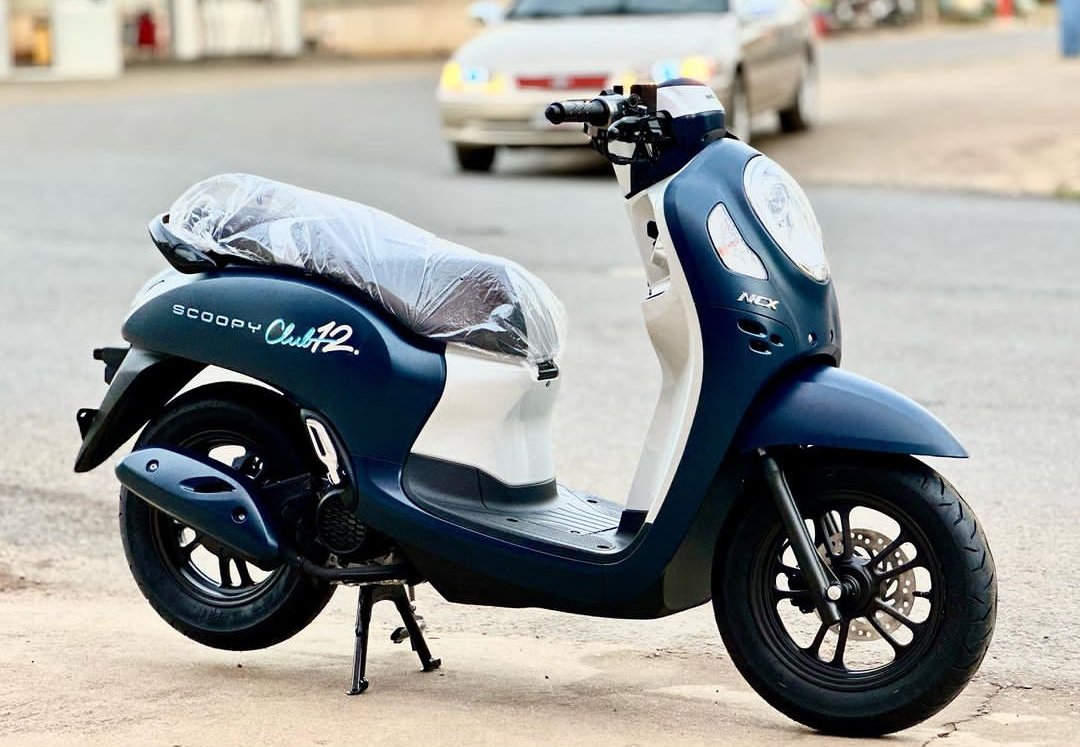 Honda Scoopy 125 cc, Skuter Matik Retro Modern dengan Performa Lebih Bertenaga!