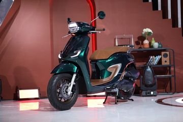 Honda Stylo 160, Skutik Premium yang Bikin Anda Tampil Beda